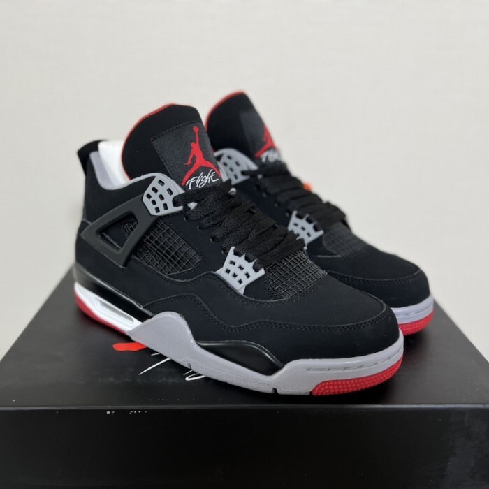 bred 4s size 5.5